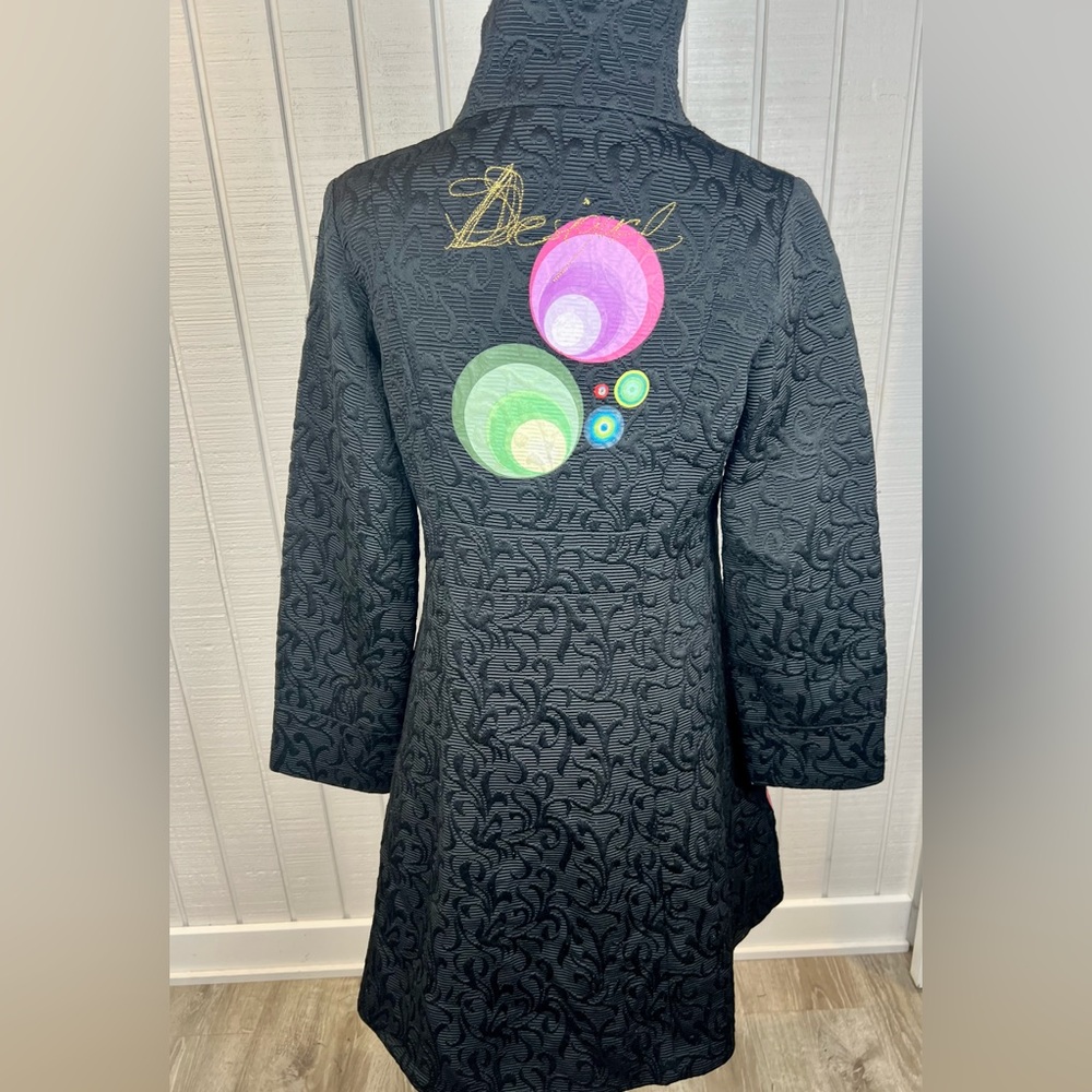 Desigual Coat Women’s size  42 /10 Black Jacquard Stand up Collar Button Front - Picture 3 of 15
